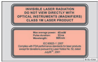 Avvertenze relative all'uso del sensore laser per la funzione di frenata di emergenza City